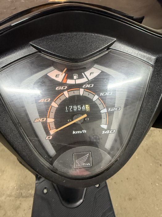 Японский скутер Honda Dio 110 иежектор из Японии Хонда дио двухместный