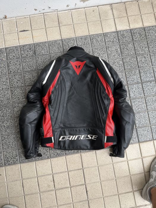 Casaco dainese em pele