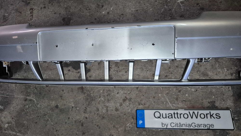 Parachoques frente Audi A4 B5 8D facelift com reforço metálico - 1995 - 2001