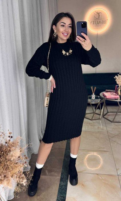 Сукня жіноча тепла