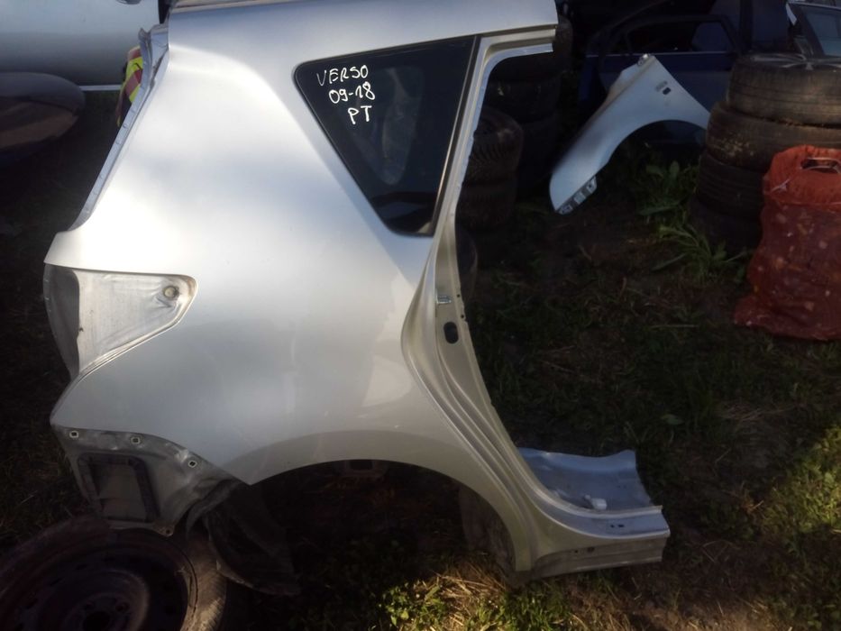TOYOTA VERSO 09-18 BŁOTNIK ćwiartka prawy tył