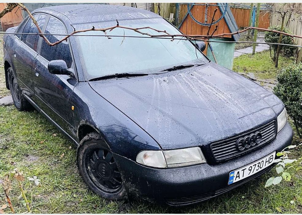 Автомобіль Ауді А4