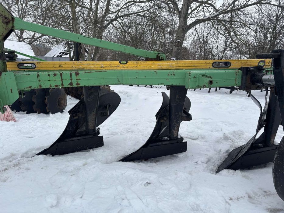 НОВИЙ плуг навісний не оборотний плн 3 35 під кукурудзу МТЗ 80 82 892