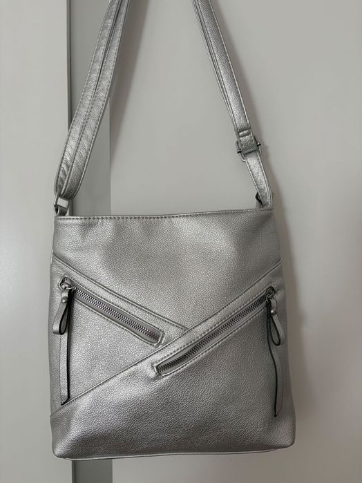 Torebka listonoszka srebrna