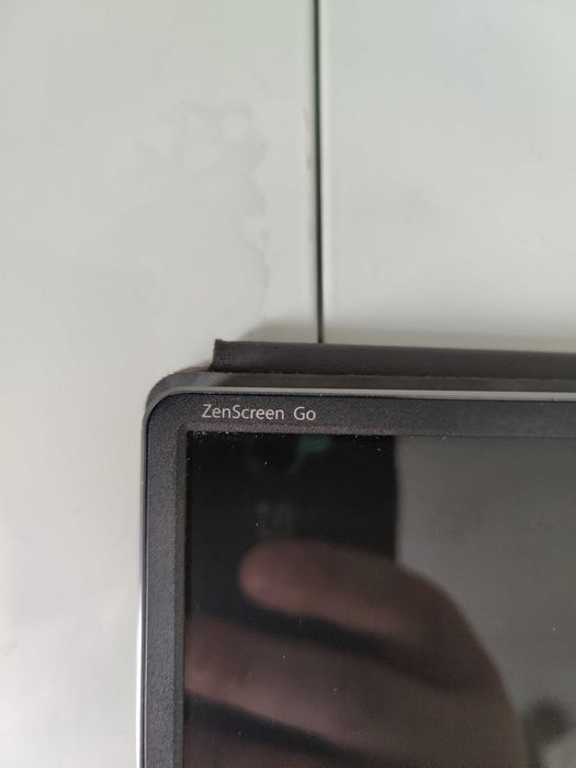 Портативний 15,6 монітор asus zenscreen go модель MB15AP full HD IPS