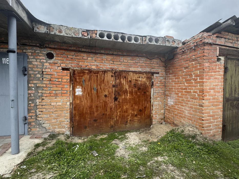 Продам гараж на воєнці