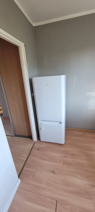 Lodówka indesit używana