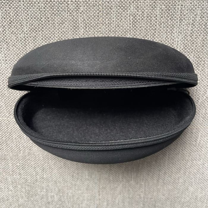 Футляр для окулярів