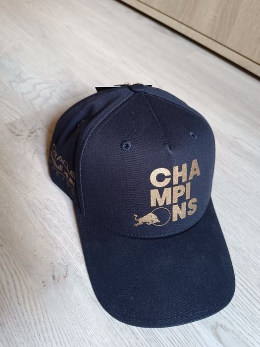 Oryginalna Czapka Red Bull champions F1 Oracle Red Bull racing