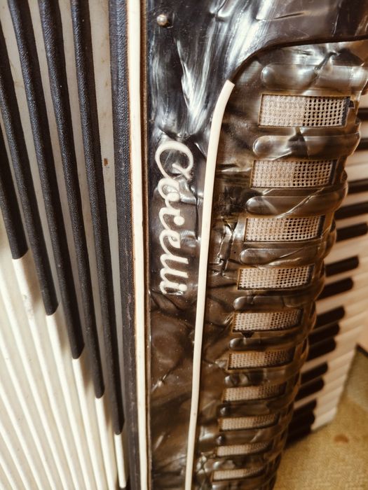 Stary akordeon Toselli Corelli Artist 120 basów