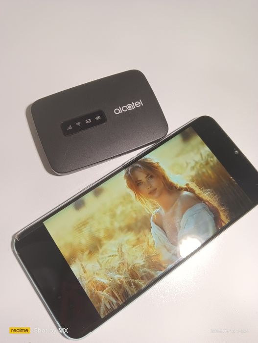 ROUTER Karta SIM LTE 4G WiFi i USB przenośny do laptopa Alcatel
