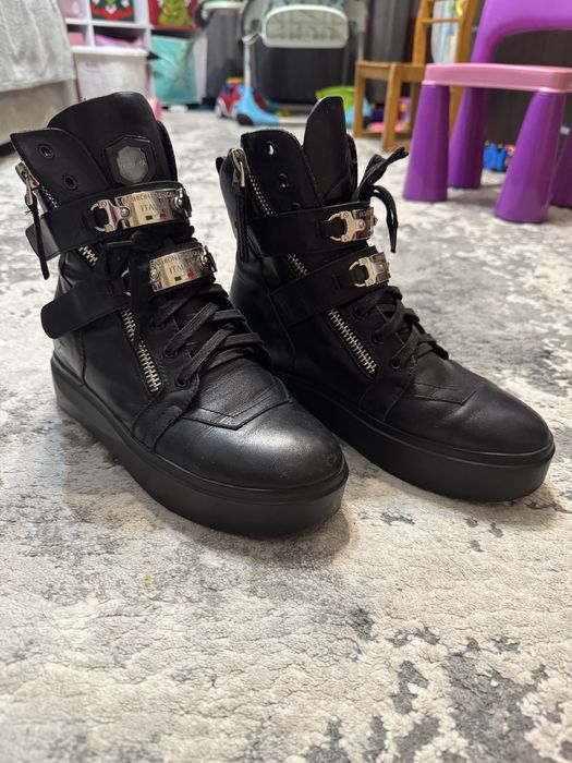 Кажанные осенние ботинки 40р