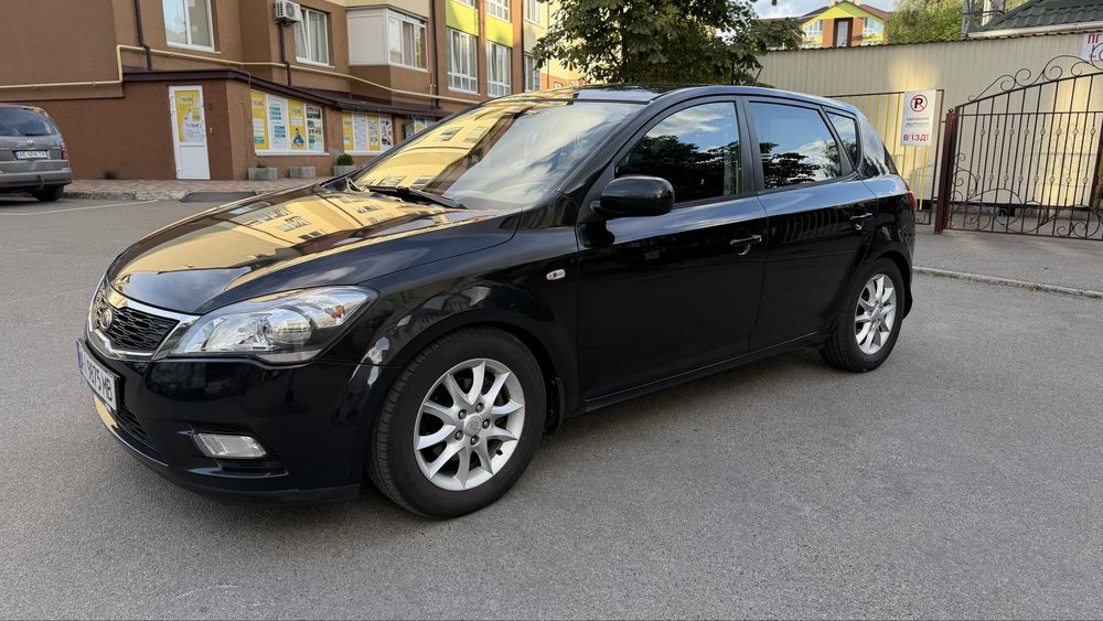 KIA CEED 1.6 газ/бензин Клімат