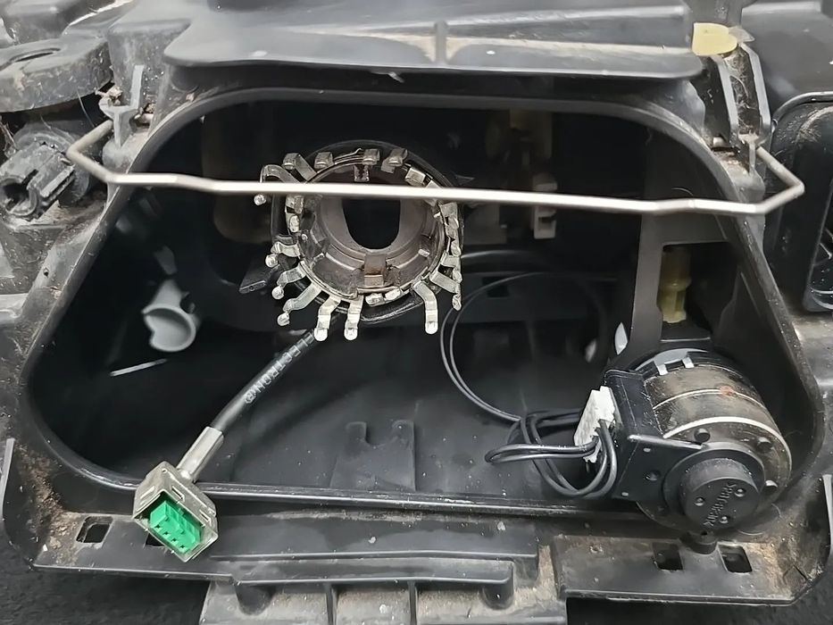 Farol xenon frente esquerda original audi a5 b8 8T 2008- EPC