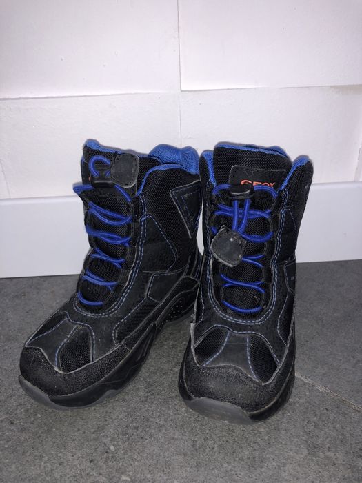 Продам дитячі зимові черевики Geox