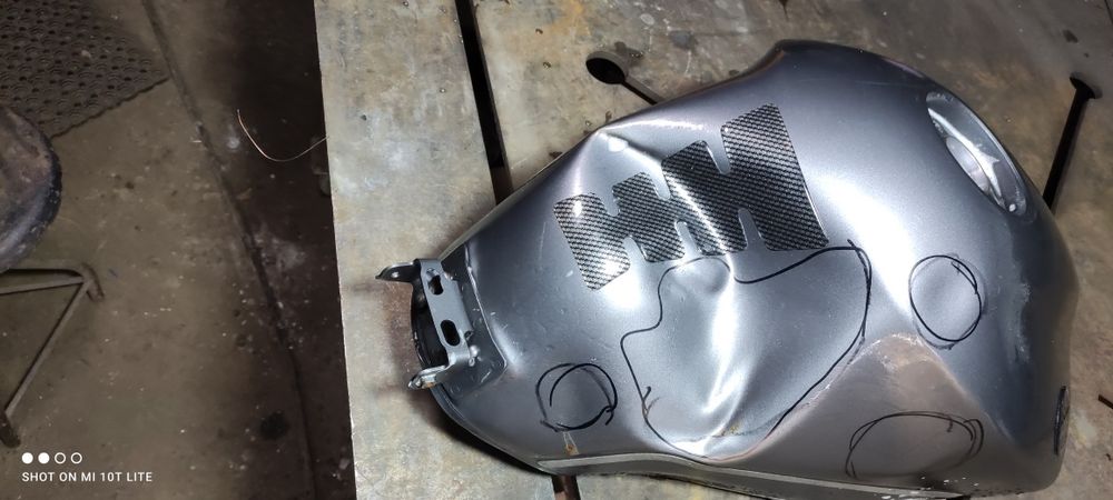 Рихтовка баков мотоцикловРемонт мото бензобаков Рихтовка.Сварка мото.