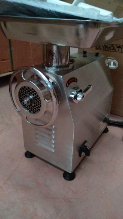 Picadora de Carne Industrial Boca 32 NOVA