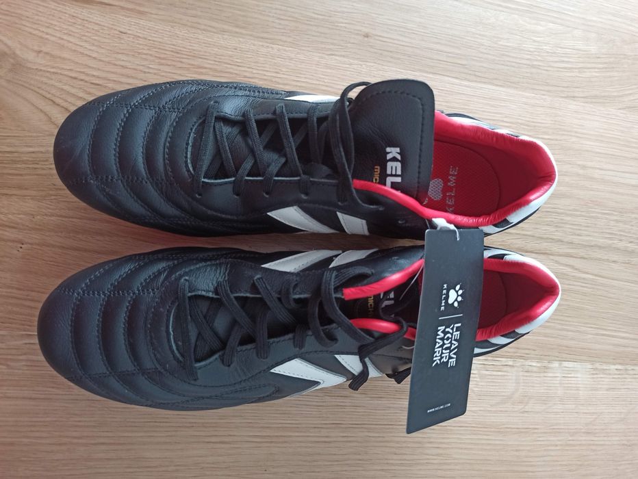 Buty piłkarskie kelme rozmiar 44