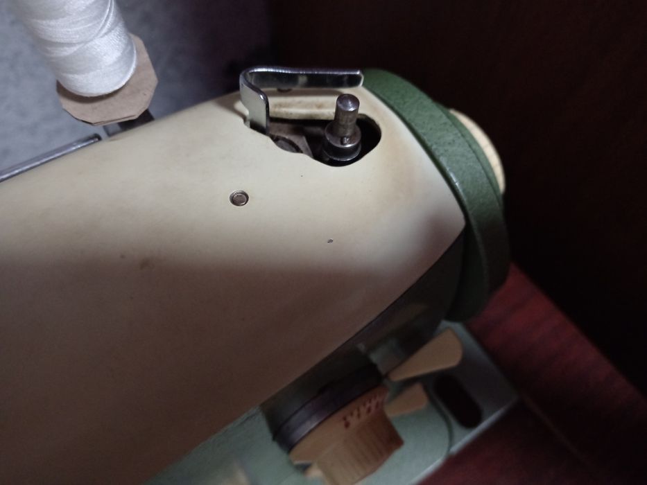 Продаётся швейная машинка" Веритас".