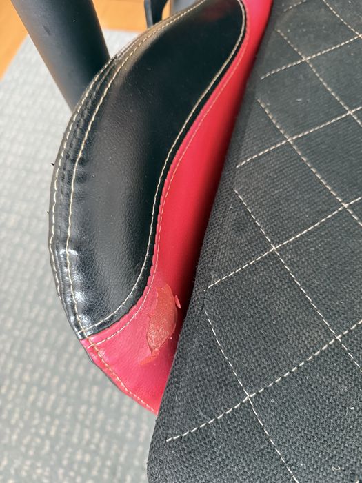 Cadeira Gaming preta