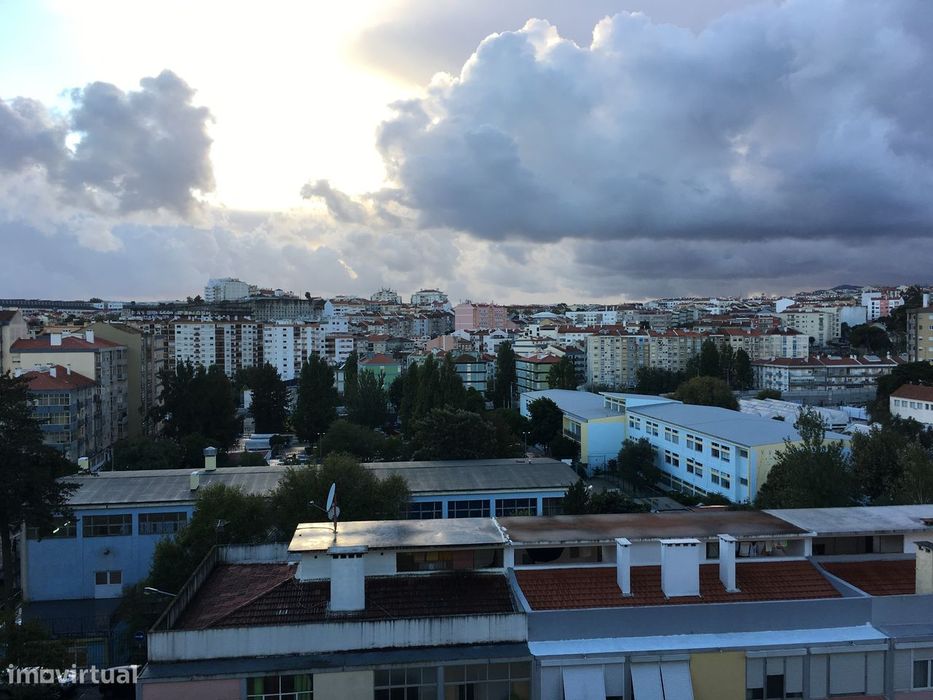 T3+1 com renovação recente e completamente equipado e mobilado