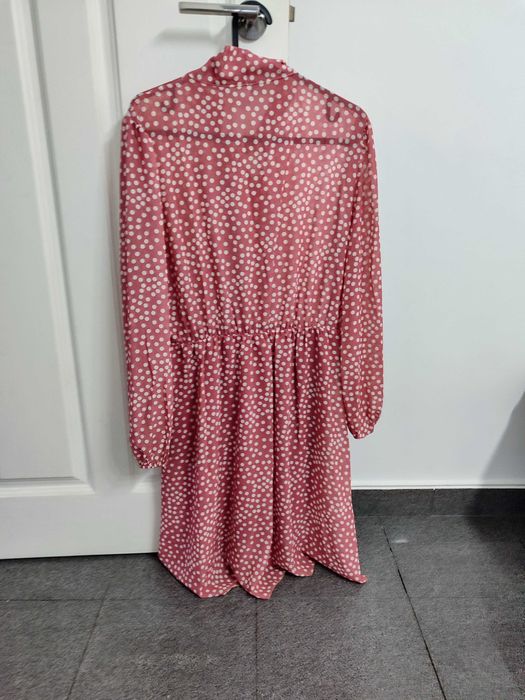 Vestido com bolinhas