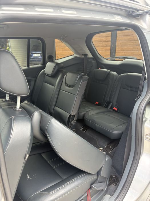 Ford Grand  c-max  1,6 tdci, 7-osobowy