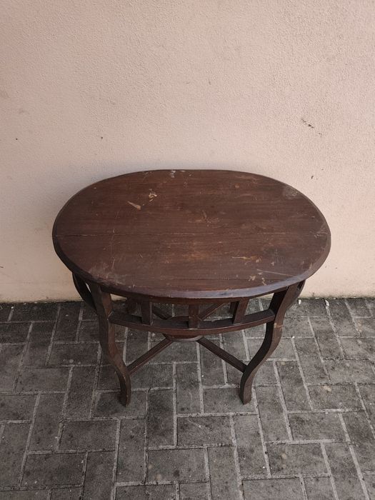 Mesa de apóio em madeira