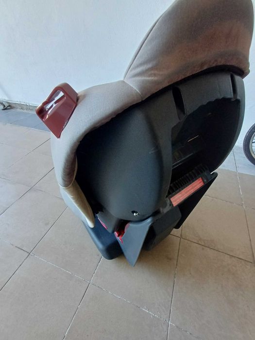 fotelik samochodowy Caretero