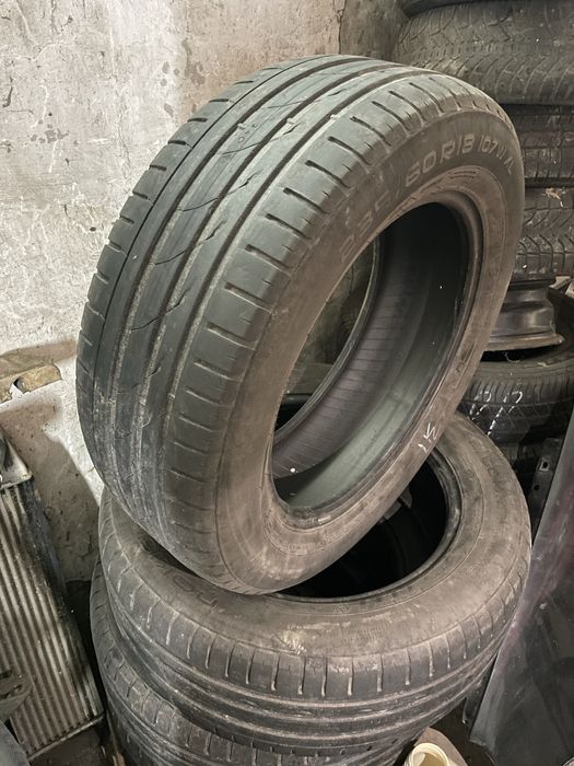 235 60 R18 копмлект 2000 грн