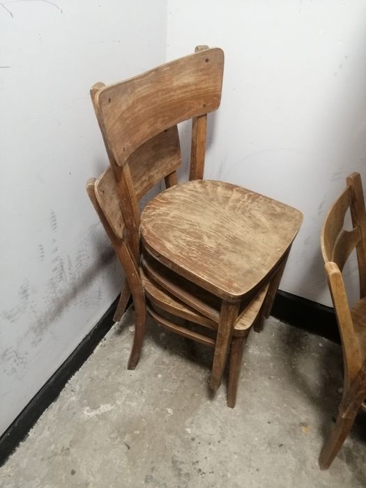 Krzesła typu thonet