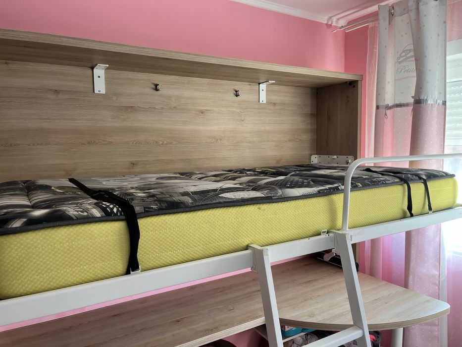 Cama 2 em 1 – Secretária + Cama rebatível