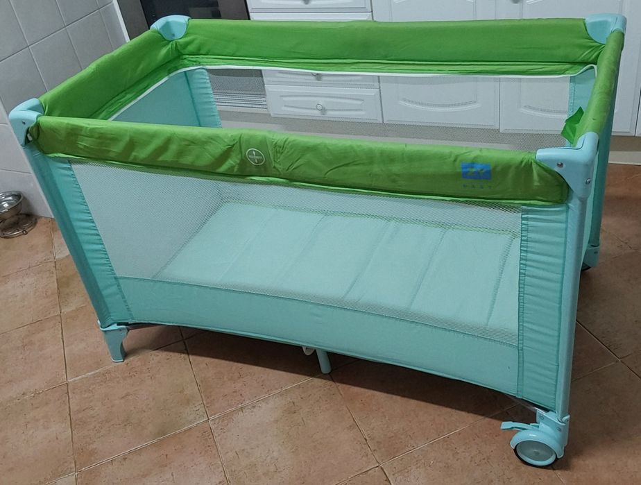 CAMA PARQUE ZIPPY BEBÉ DE VIAGEM. Casa Quarto Sala Cozinha Campismo Viagens.