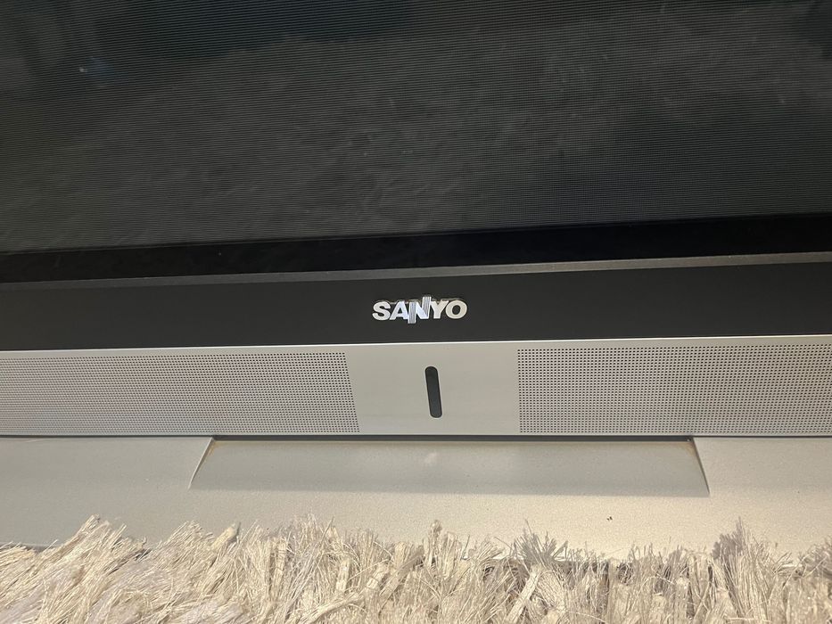 TV Sanyo 60" Plasma – Bom estado