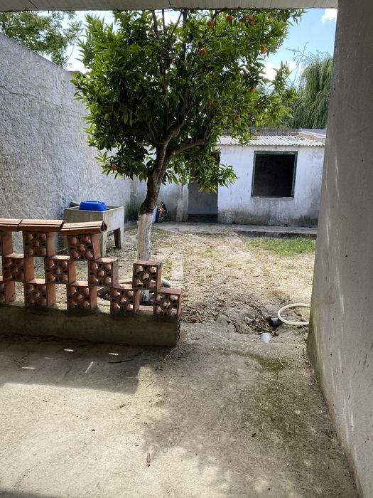 Oportunidade de Investimento | Imóvel com Projeto em Regularização – Tapada