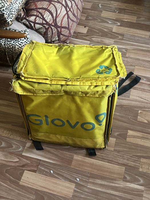 Продам Glovo портфель
