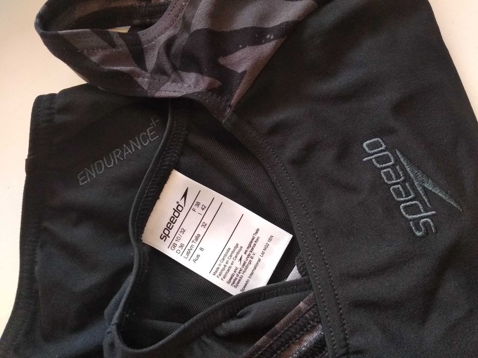 34-36р. Cплошной купальник для плавания, бассейна speedo hyperboom