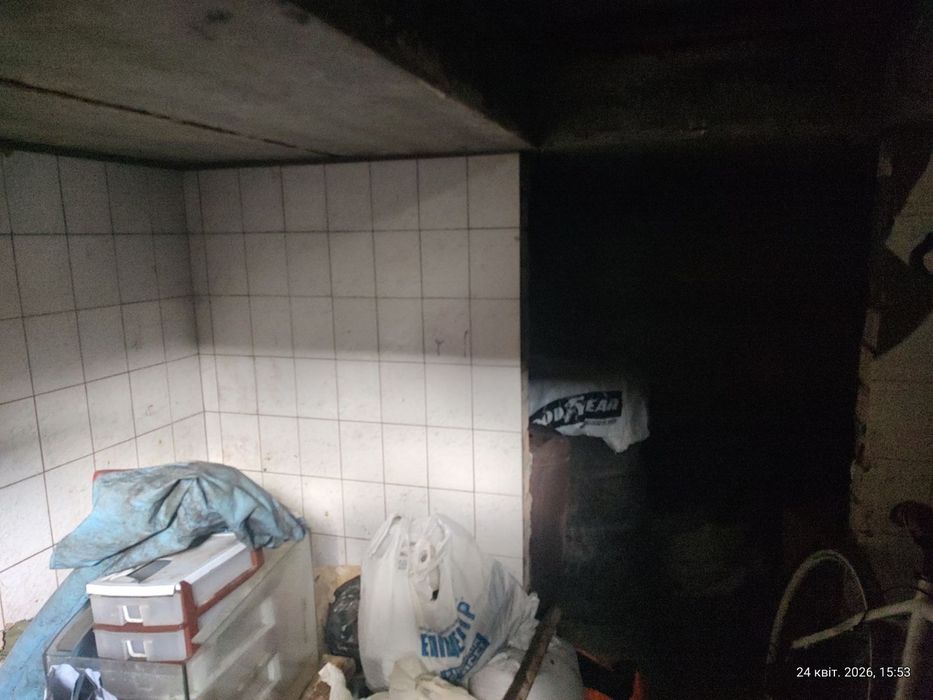 Гараж Здам Сирець Ризька 73 АГК Явір Цегляний 320х570см є підвал сухий