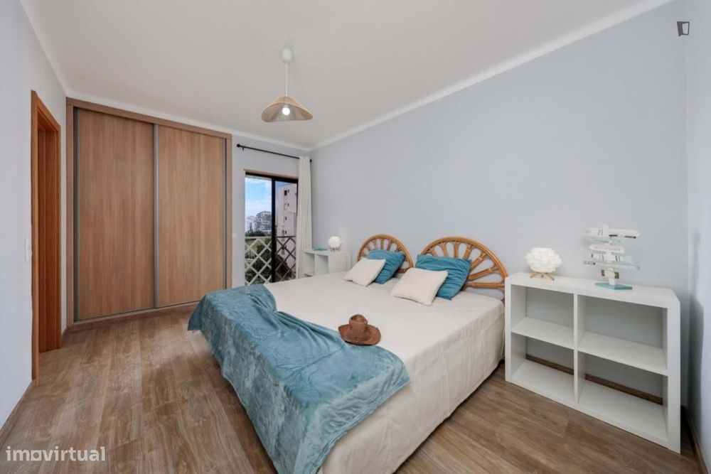 Quarto - localizado em Portimao