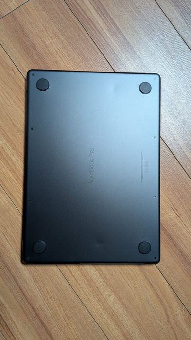 MacBook Pro M4 24Gb RAM  1TB 14"