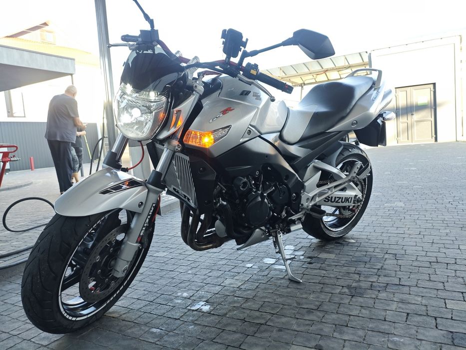 Suzuki GSR600 2007 — отличное состояние Обмен