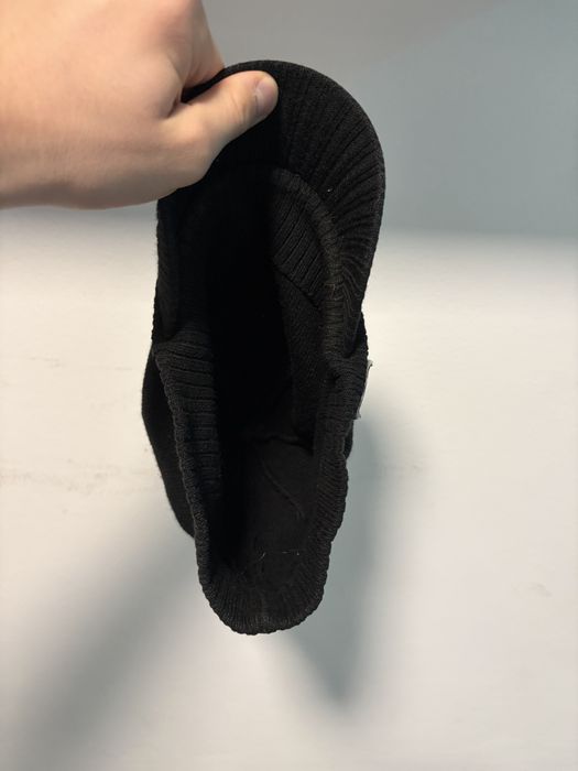 Czapka Adidas bawełniana z daszkiem – czarna