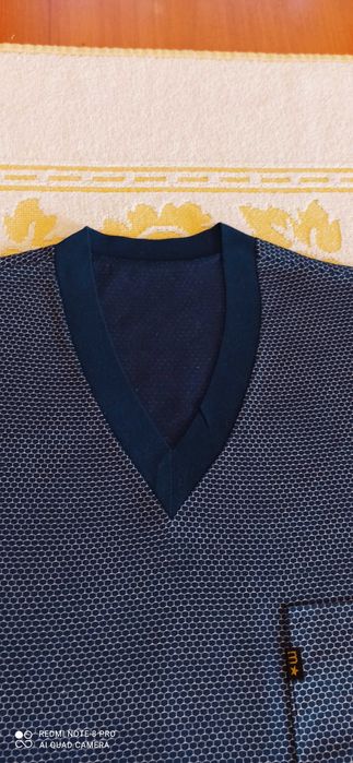 Sprzedam granatową, austriacką piżamę męską.