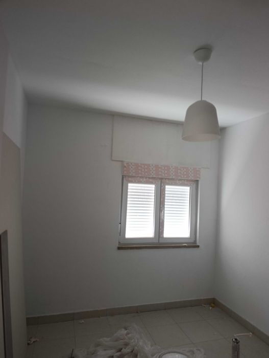 Apartamento para alugar, 1° piso com elevador. Rua Celestino Alves 2, em Setúbal.