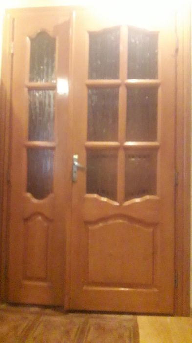 Вхідні дерев'яні двері