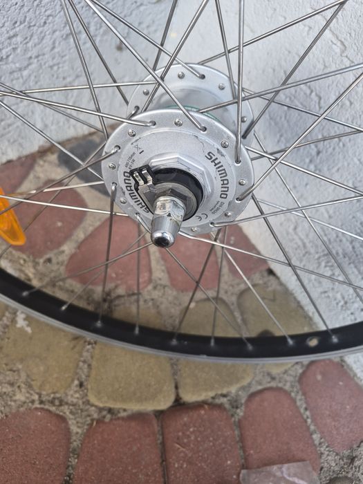 Kolo z prądnica shimano, 24 cale