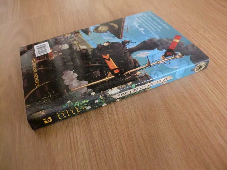 Os Guardiães de Pedra
de Ulysses Moore