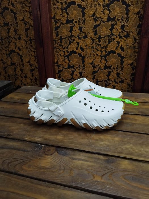 Знижки до 30%. Оригінальні Крокс. Розпродаж Складу. Crocs Salehe, Echo