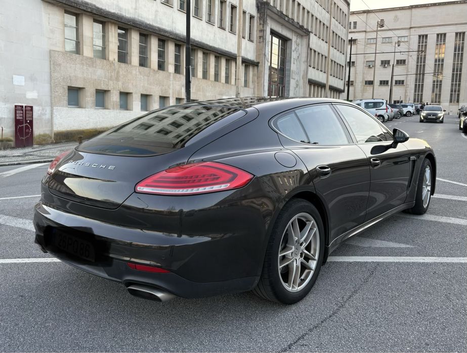 Porsche Panamera Nacional