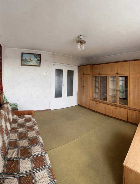 Продається 3-кімнатна квартира 67,4 м² Центр 5/9 поверх Ромни